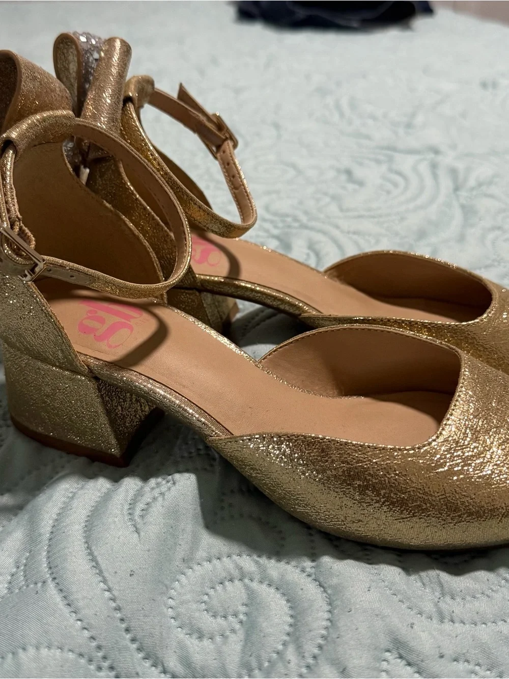 GB Toddler Girls' Tinsley Bow Dress Pumps, Size 3- Sand & Gold 1 pair